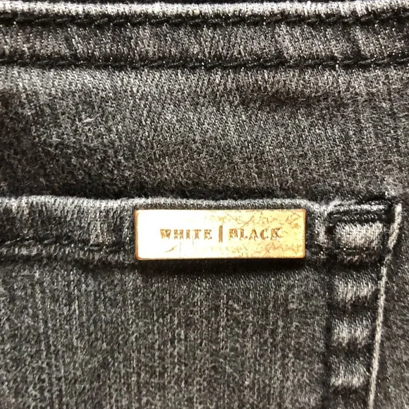 Black Denim Jeans White House Black Market waist 30-32 Short Length - Picture 8 of 15